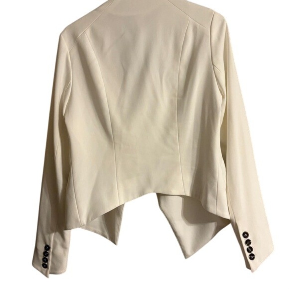 White Cropped Asymmetrical Open Front Blazer Jacket with Black Zipper Details‎ - Picture 2 of 2